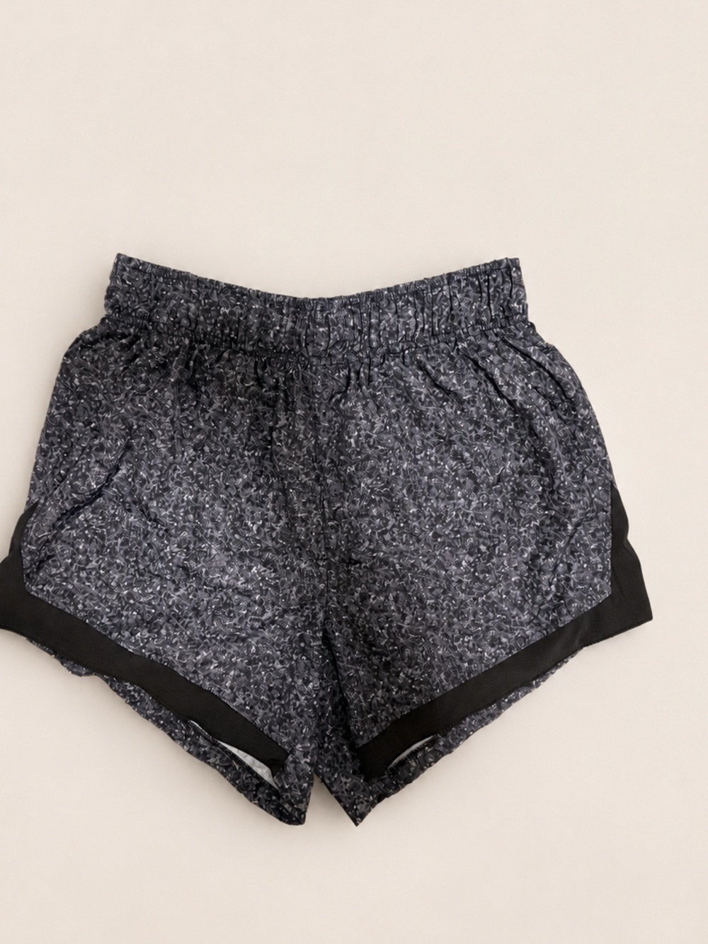 Athletic Works Gray Printed 2-in-1 Running Shorts – Size Medium (8–10)